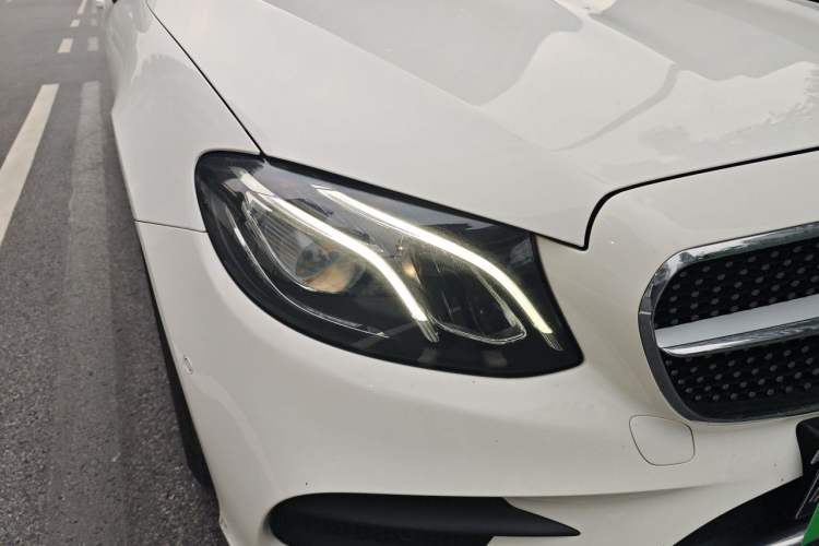 Used Mercedes-Benz E-Class 2020 E 260 Coupe Right Front Headlight