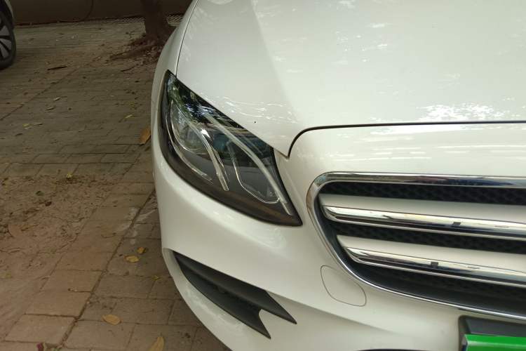 Used Mercedes-Benz E-Class 2020 E 300 L Sporty and Stylish Model Right Front Headlight