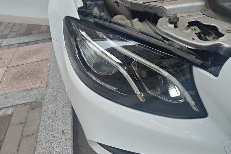 Used Mercedes-Benz E-Class 2020 Facelift E 260 Sport Edition Right Front Headlight