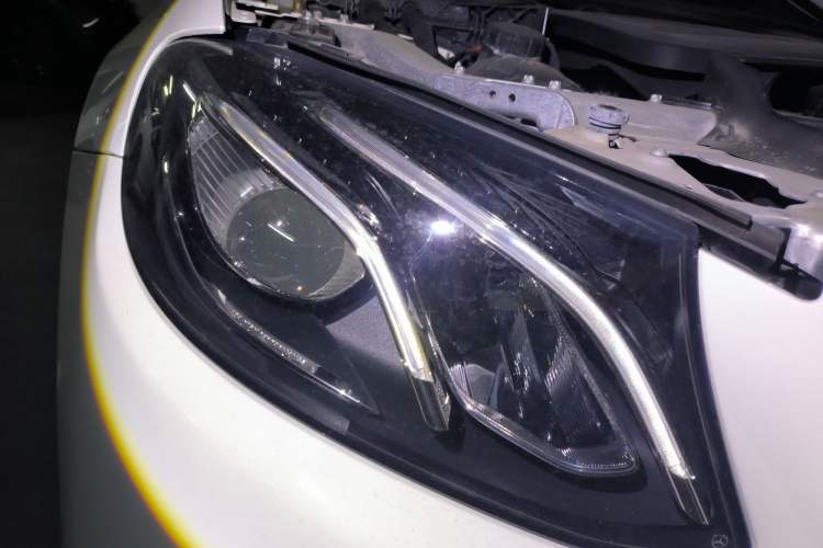 Used Mercedes-Benz E-Class 2020 E 260 Coupe Right Front Headlight