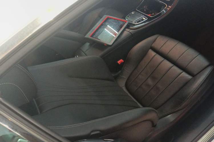 Used Mercedes-Benz E-Class 2020 E 260 Coupe Right Front Seat