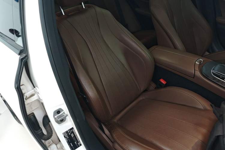 Used Mercedes-Benz E-Class 2020 E 260 Sport Edition Right Front Seat
