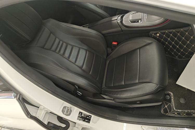 Used Mercedes-Benz E-Class 2020 E 300 L Sporty and Stylish Model Right Front Seat