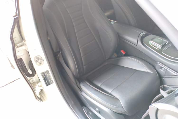 Used Mercedes-Benz E-Class 2020 E 300 L Sporty and Stylish Model Right Front Seat
