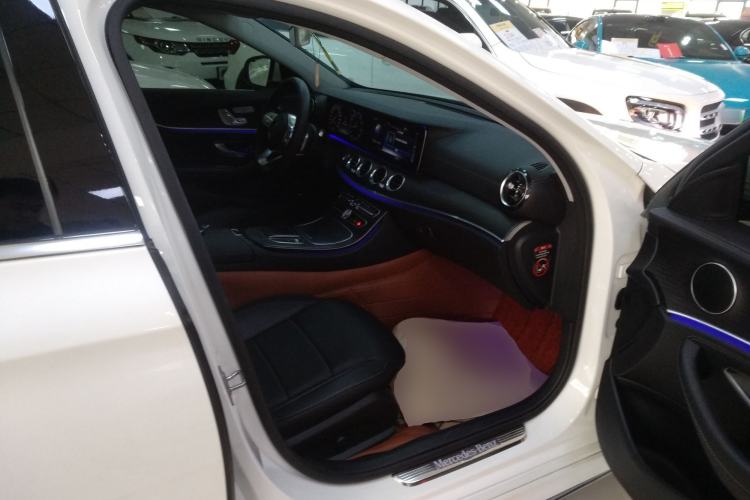 Used Mercedes-Benz E-Class 2020 E 300 L Sporty and Stylish Model Right Front Seat