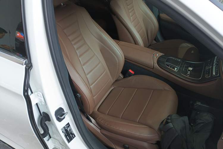 Used Mercedes-Benz E-Class 2020 E 300 L Sport Luxury Edition Right Front Seat