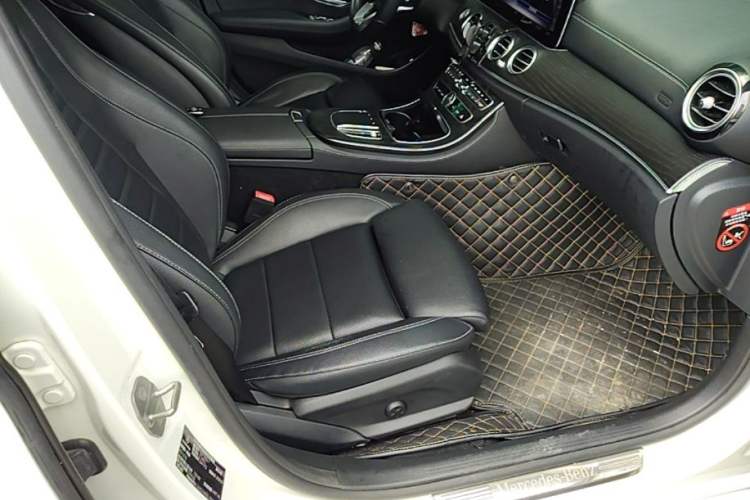 Used Mercedes-Benz E-Class 2020 Facelift E 260 L Sport Edition Right Front Seat