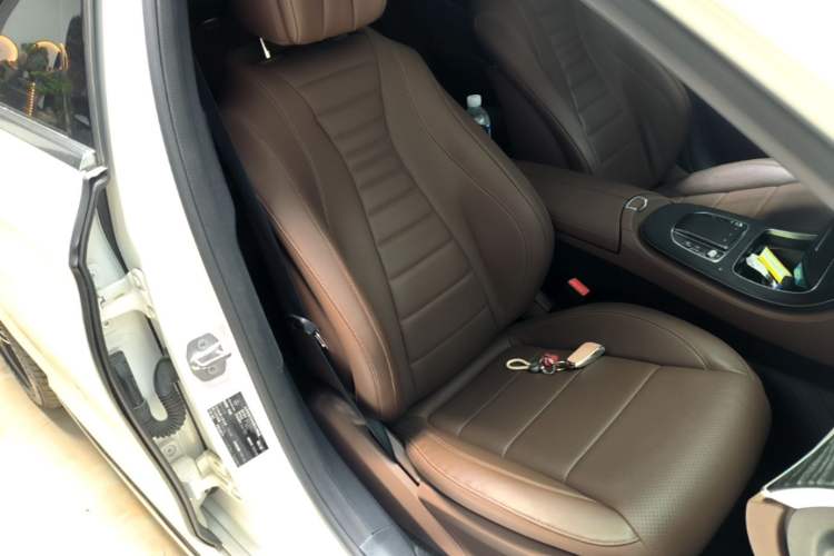 Used Mercedes-Benz E-Class 2020 Restyled E 300 L Exclusive Edition Right Front Seat