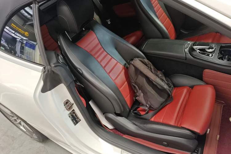 Used Mercedes-Benz E-Class 2020 E 260 Convertible Coupe Right Front Seat