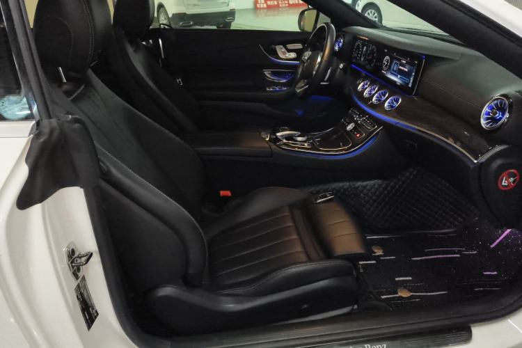 Used Mercedes-Benz E-Class 2020 E 260 Convertible Coupe Right Front Seat