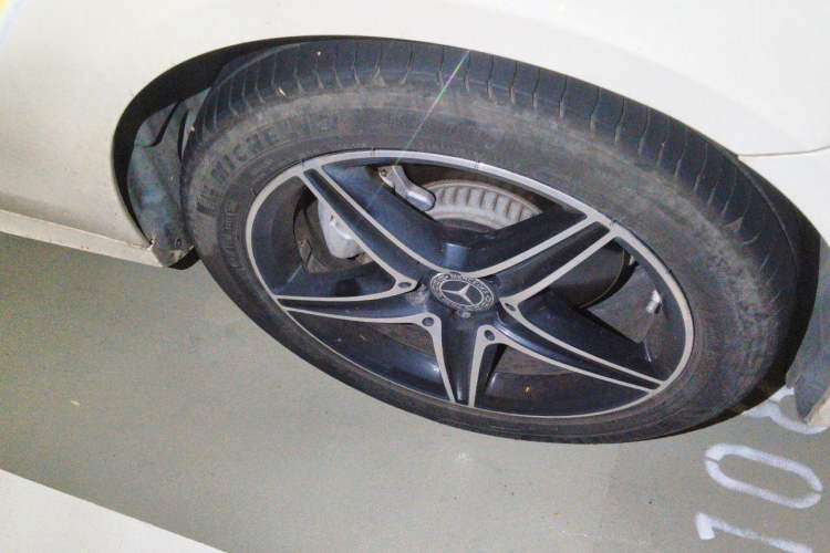 Used Mercedes-Benz E-Class 2020 E 260 Sport Edition Right Front Wheel Hub