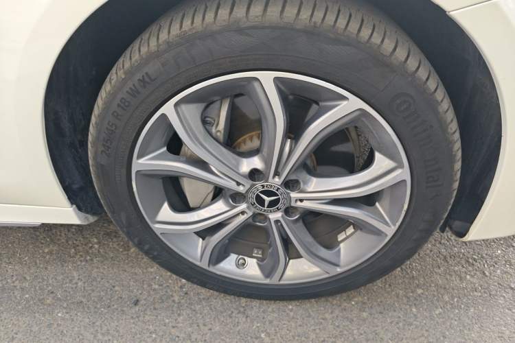 Used Mercedes-Benz E-Class 2020 E 300 L Sport Luxury Edition Right Front Wheel Hub
