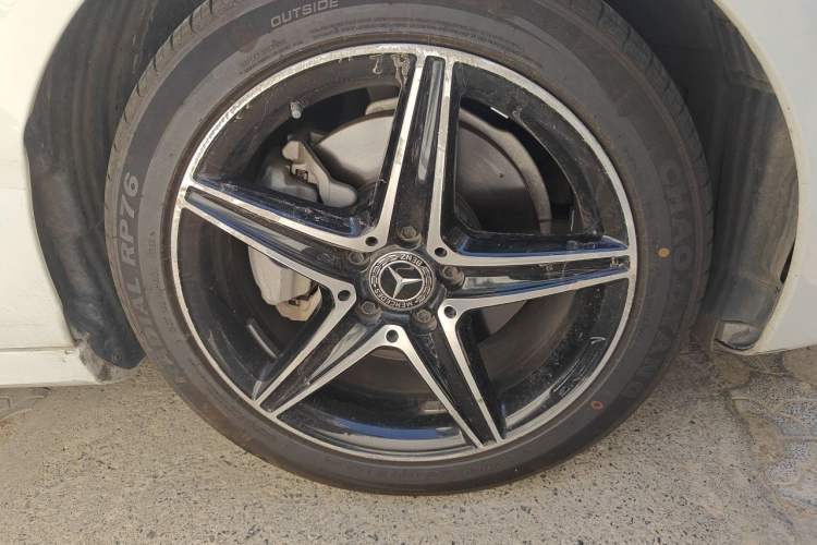 Used Mercedes-Benz E-Class 2020 Facelift E 260 Sport Edition Right Front Wheel Hub