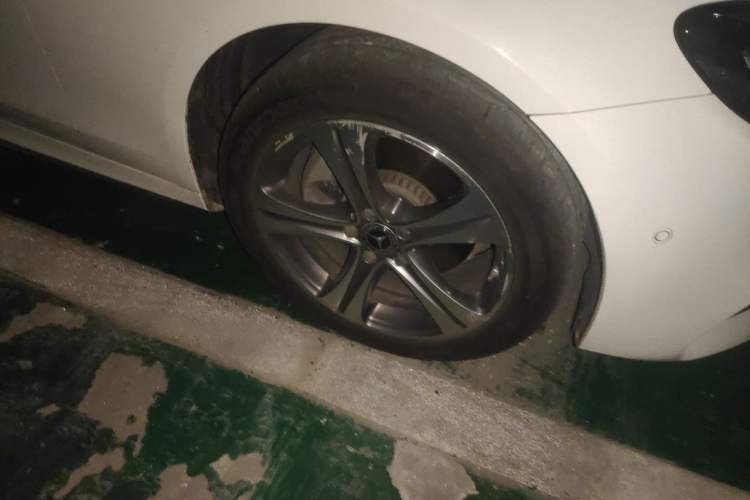 Used Mercedes-Benz E-Class 2020 Facelift E 260 L Sport Edition Right Front Wheel Hub