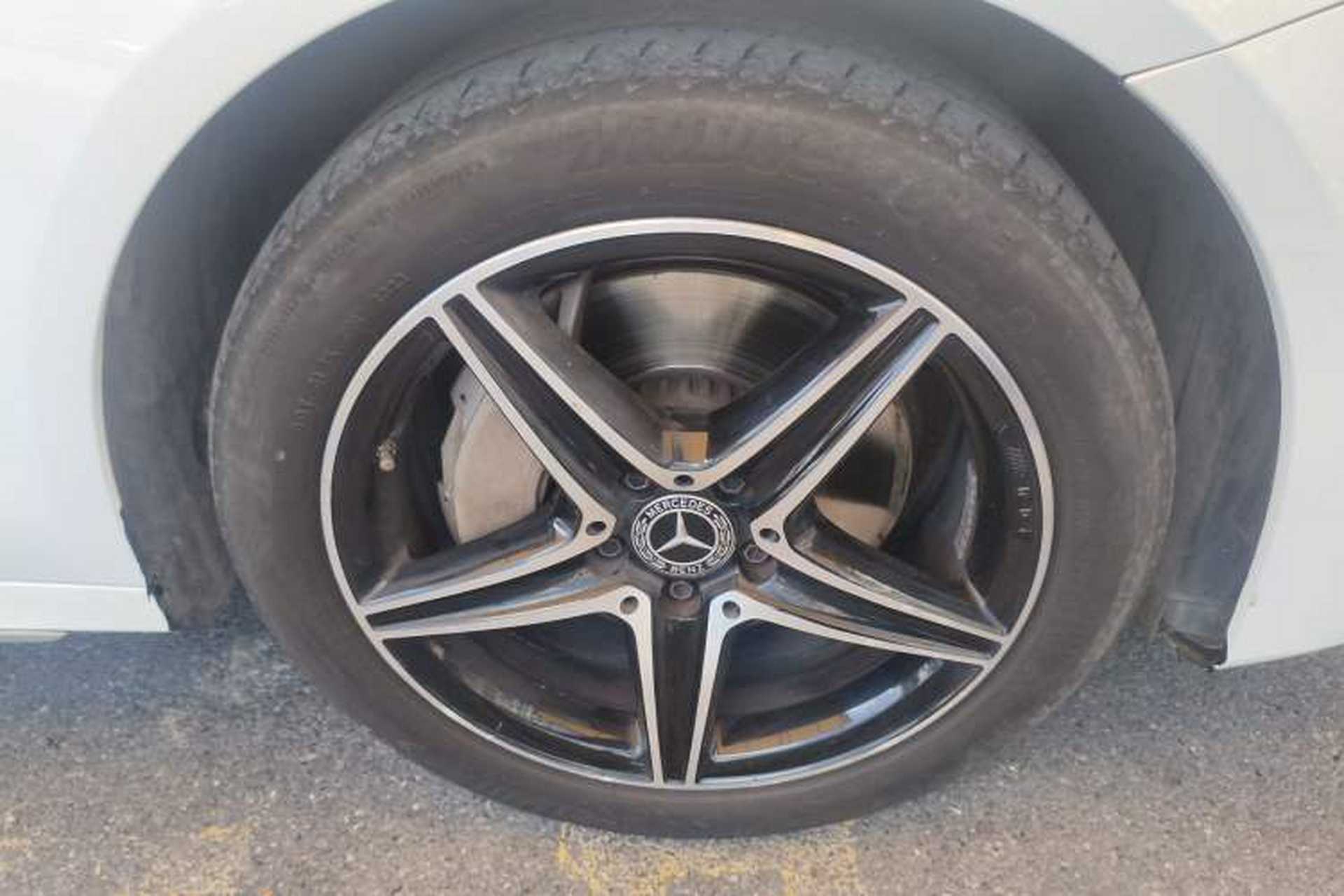 Used Mercedes-Benz E-Class 2020 Restyled E 300 L Sport Exclusive Edition Right Front Wheel Hub