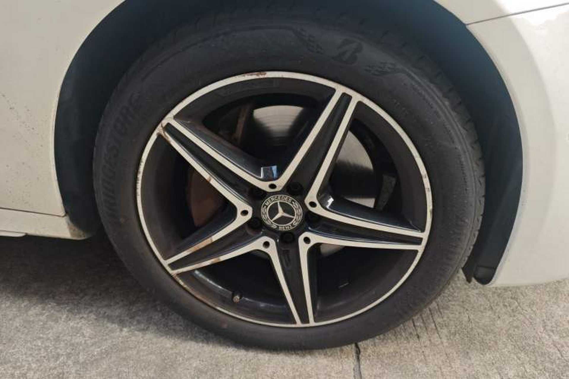 Used Mercedes-Benz E-Class 2020 Restyled E 300 L Sport Exclusive Edition Right Front Wheel Hub
