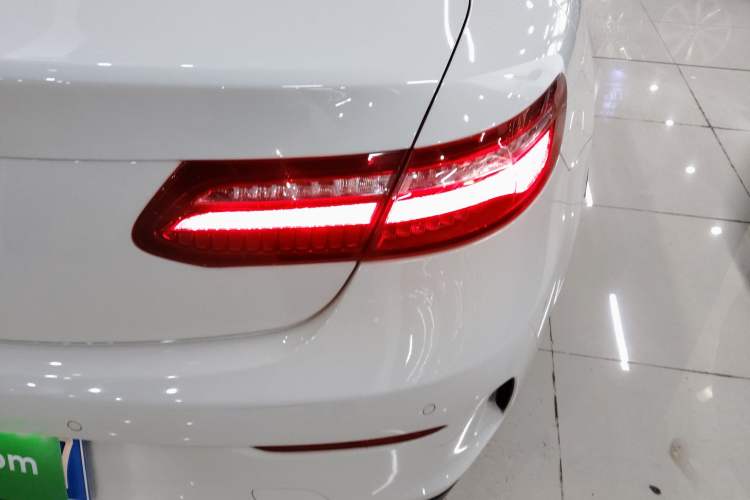 Used Mercedes-Benz E-Class 2020 E 260 Coupe Right Rear Taillight