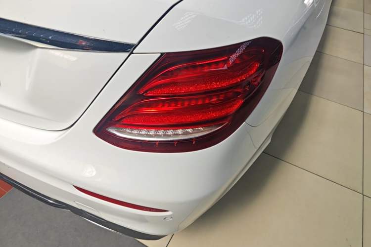 Used Mercedes-Benz E-Class 2020 Restyled E 300 L Sporty and Stylish Edition Right Rear Taillight