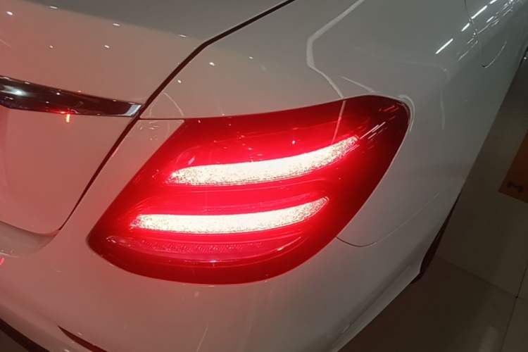 Used Mercedes-Benz E-Class 2020 E 260 Sport Edition Right Rear Taillight
