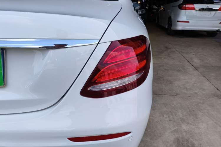 Used Mercedes-Benz E-Class 2020 E 300 L Sporty and Stylish Model Right Rear Taillight