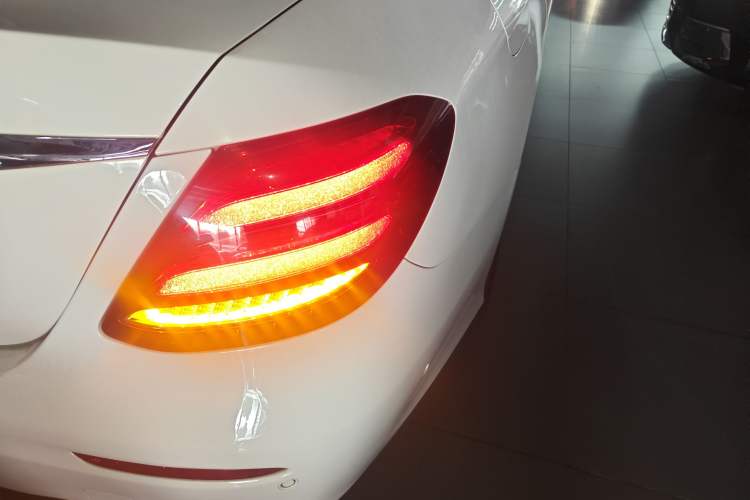 Used Mercedes-Benz E-Class 2020 Restyled E 300 L Sporty and Stylish Edition Right Rear Taillight