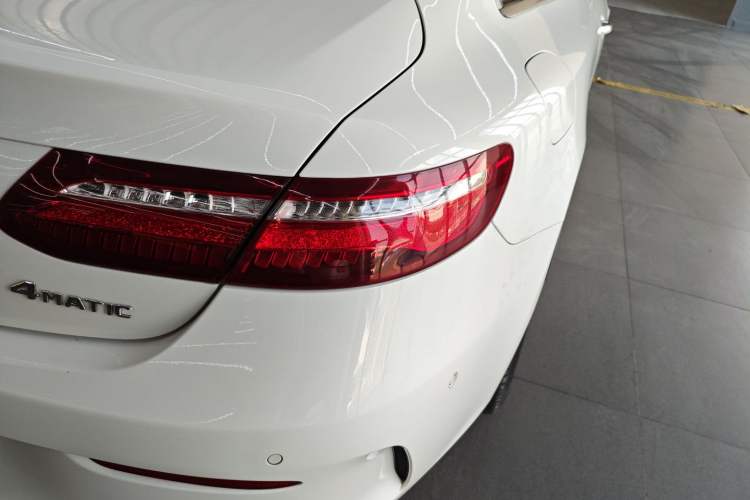 Used Mercedes-Benz E-Class 2020 E 260 4MATIC Coupe Right Rear Taillight