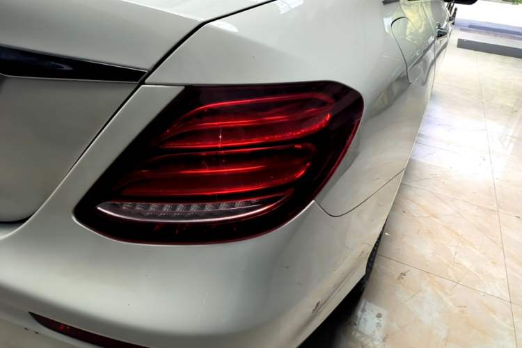 Used Mercedes-Benz E-Class 2020 Restyled E 300 L Exclusive Edition Right Rear Taillight