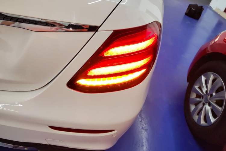 Used Mercedes-Benz E-Class 2020 Restyled E 300 L Sporty and Stylish Edition Right Rear Taillight