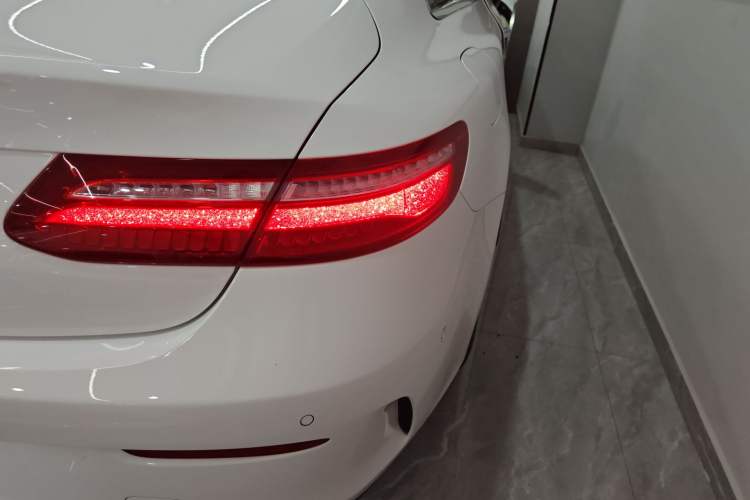 Used Mercedes-Benz E-Class 2020 E 260 Coupe Right Rear Taillight
