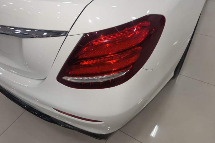 Used Mercedes-Benz E-Class 2020 E 300 L Sporty and Stylish Model Right Rear Taillight