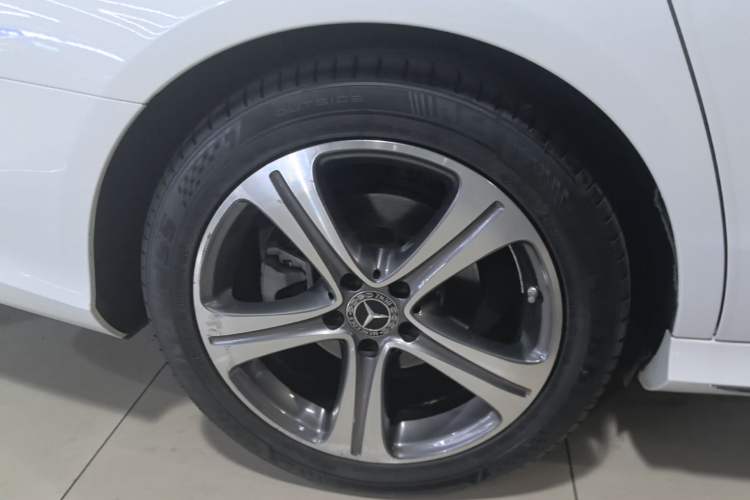 Used Mercedes-Benz E-Class 2020 Facelift E 260 L Sport Edition Right Rear Wheel Hub