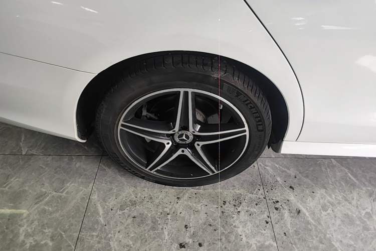 Used Mercedes-Benz E-Class 2020 Facelift E 260 Sport Edition Right Rear Wheel Hub