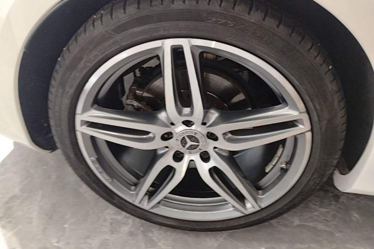 Used Mercedes-Benz E-Class 2020 E 260 Coupe Right Rear Wheel Hub