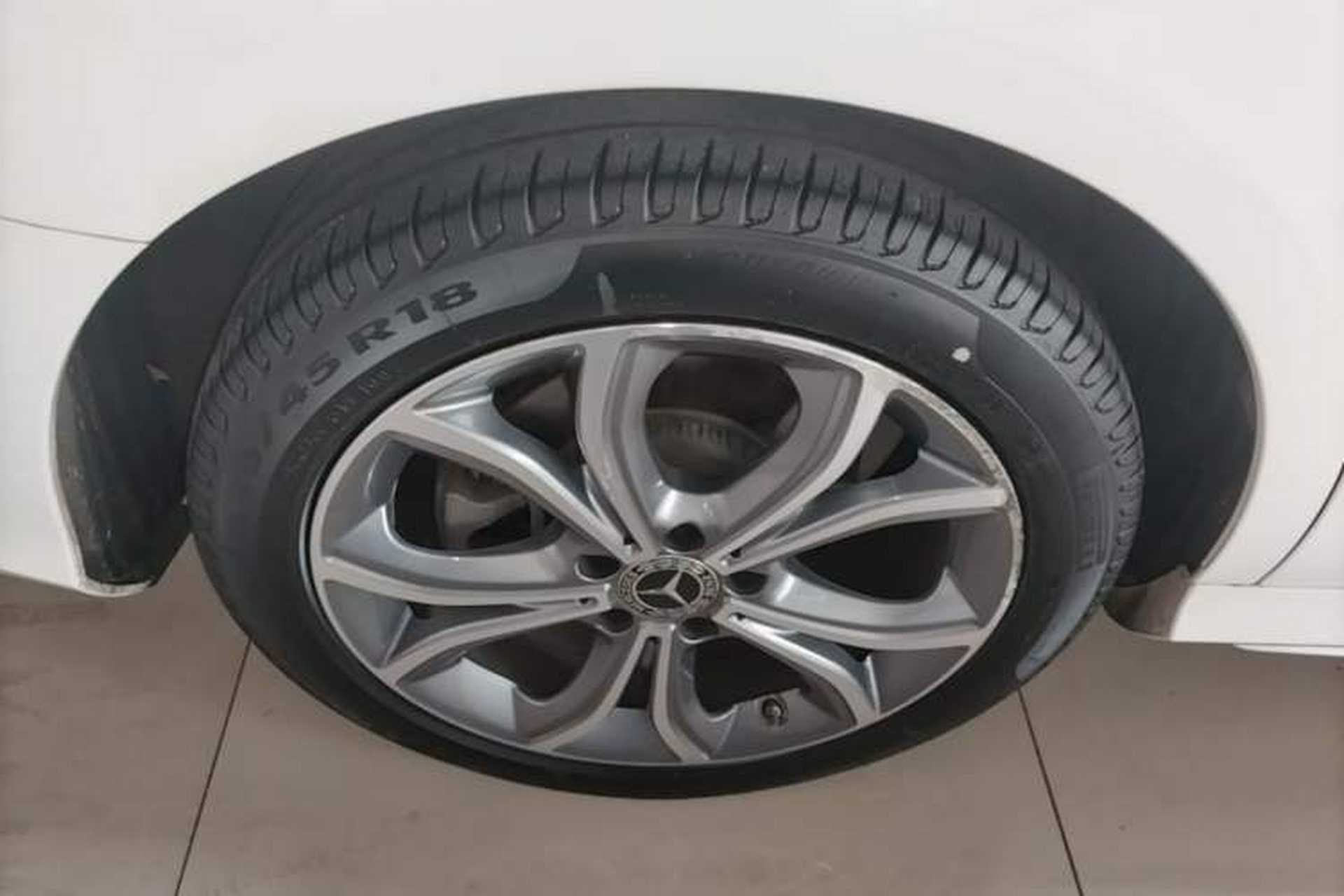 Used Mercedes-Benz E-Class 2020 Restyled E 300 L Sporty and Stylish Edition Right Rear Wheel Hub