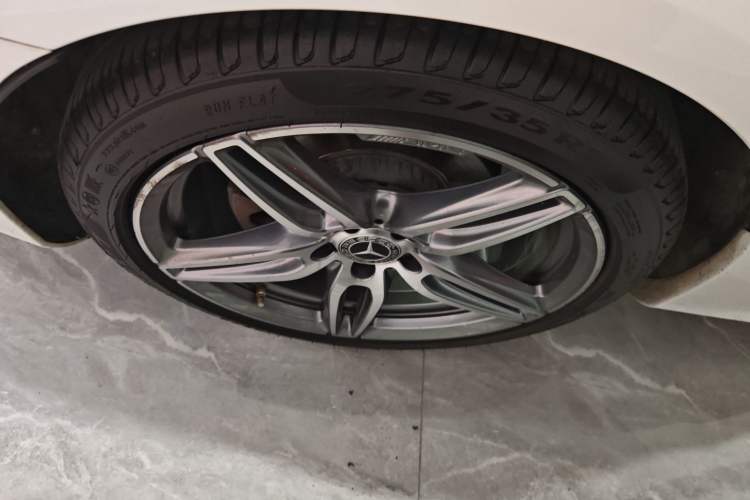 Used Mercedes-Benz E-Class 2020 E 260 Coupe Right Rear Wheel Hub