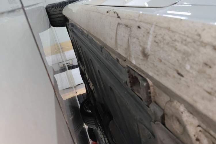 Used Mercedes-Benz E-Class 2020 E 260 Coupe Right Side Sill