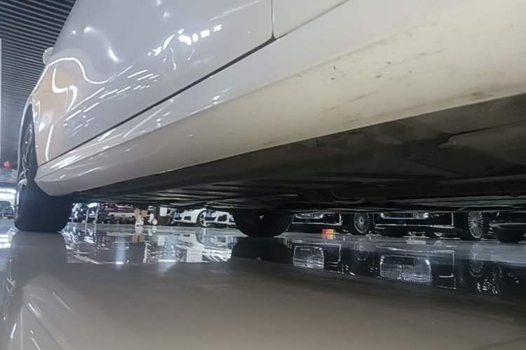 Used Mercedes-Benz E-Class 2020 E 260 Sport Edition Right Side Sill