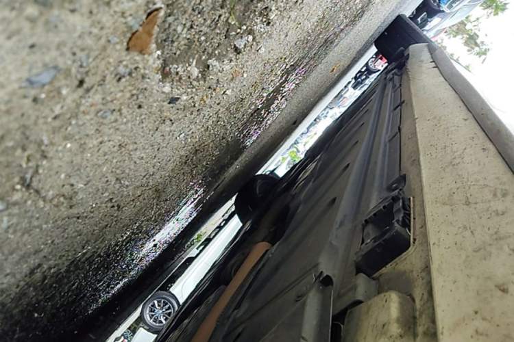 Used Mercedes-Benz E-Class 2020 Facelift E 260 L Sport Edition Right Side Sill