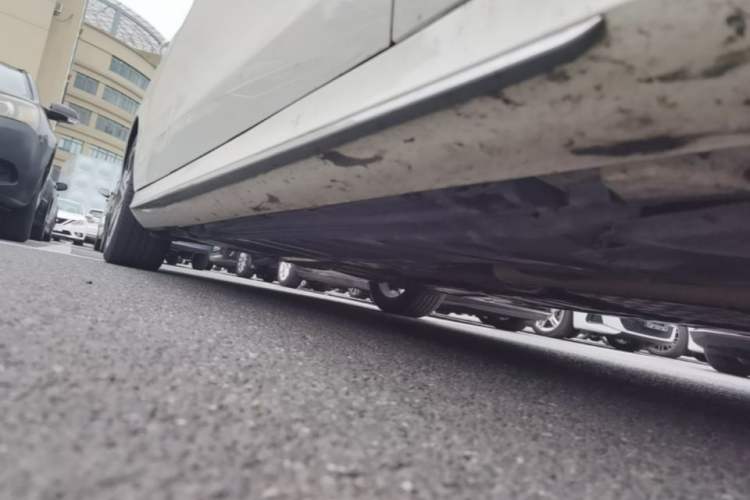 Used Mercedes-Benz E-Class 2020 Facelift E 260 L Sport Edition Right Side Sill