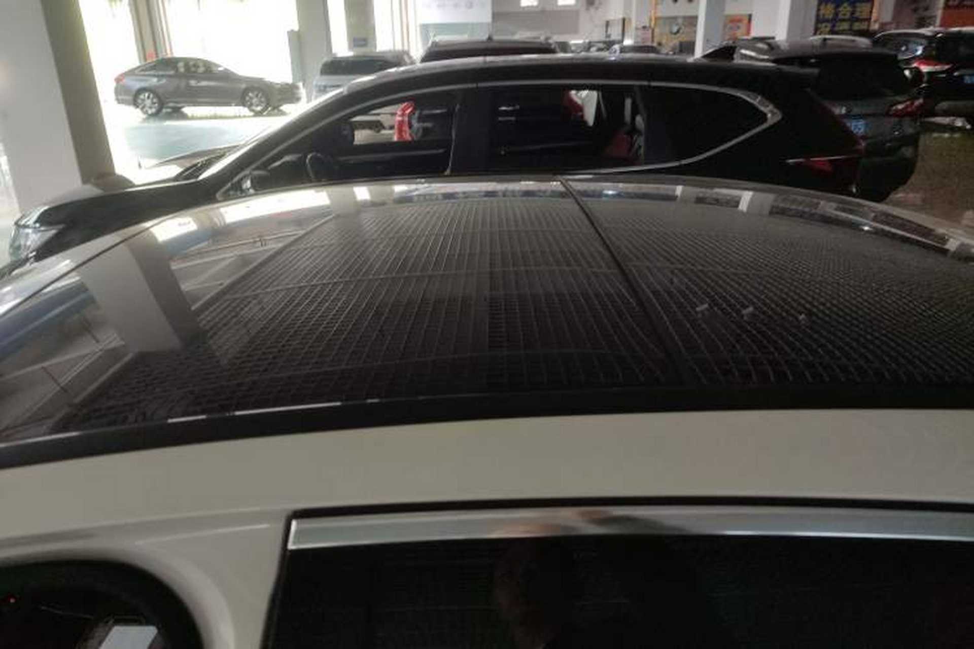 Used Mercedes-Benz E-Class 2020 E 300 L Sporty and Stylish Model Roof