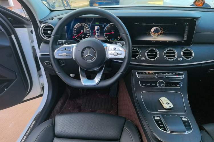Used Mercedes-Benz E-Class 2020 E 260 L Sport Edition Steering Wheel
