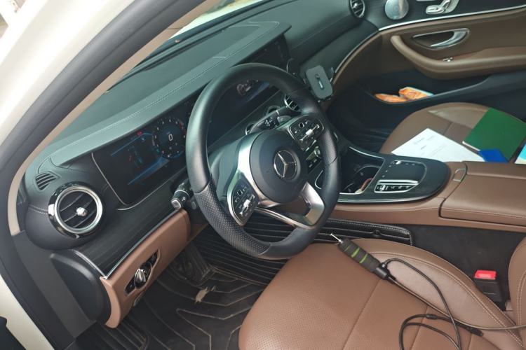 Used Mercedes-Benz E-Class 2020 E 300 L Sport Luxury Edition Steering Wheel