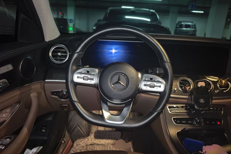 Used Mercedes-Benz E-Class 2020 E 300 L Sport Luxury Edition Steering Wheel