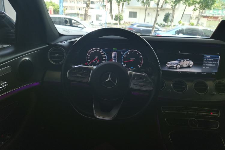 Used Mercedes-Benz E-Class 2020 E 260 Sport Edition 4MATIC Steering Wheel