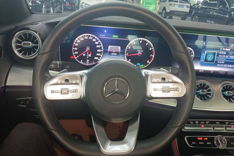 Used Mercedes-Benz E-Class 2020 E 260 Coupe Steering Wheel