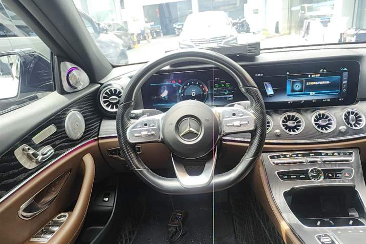 Used Mercedes-Benz E-Class 2020 Facelift E 260 Sport Edition Steering Wheel