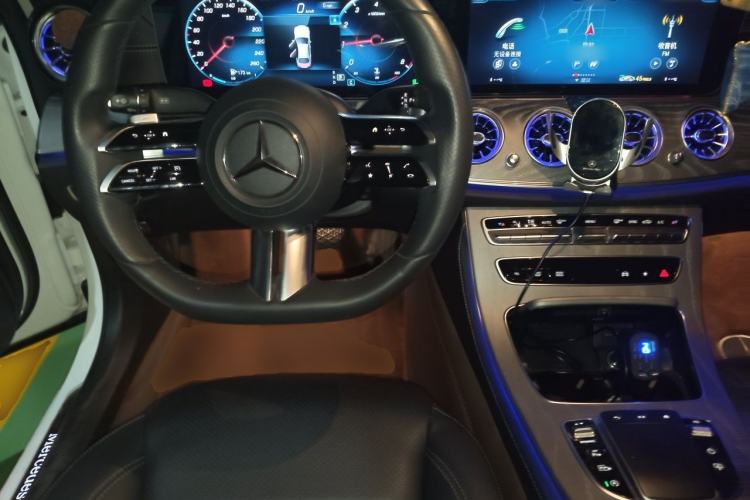 Used Mercedes-Benz E-Class 2020 E 300 L Sport Luxury Edition Steering Wheel