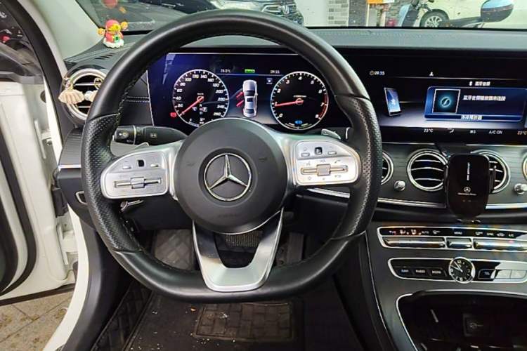 Used Mercedes-Benz E-Class 2020 Facelift E 260 L Sport Edition Steering Wheel
