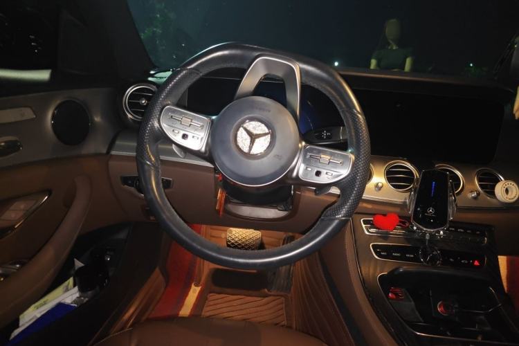 Used Mercedes-Benz E-Class 2020 E 260 Sport Edition Steering Wheel
