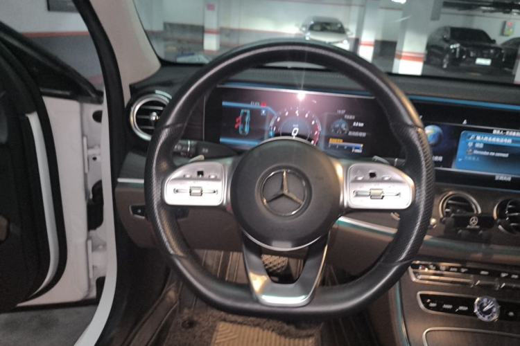 Used Mercedes-Benz E-Class 2020 Restyled E 300 L Sporty and Stylish Edition Steering Wheel